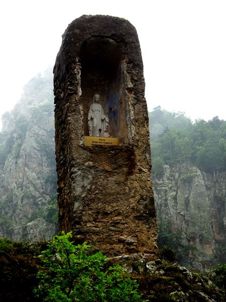 Oratoire à la Vierge